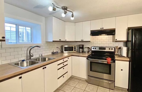 South Central House | Central with everything you need and more