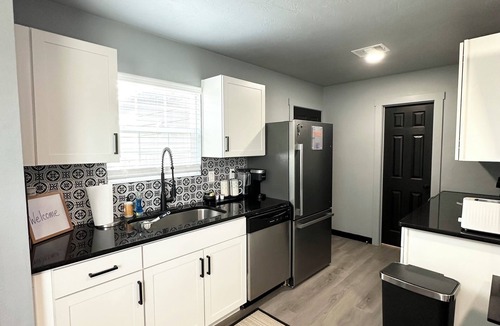 Amarillo House | Centrally located private home with large private backyard in Amarillo.