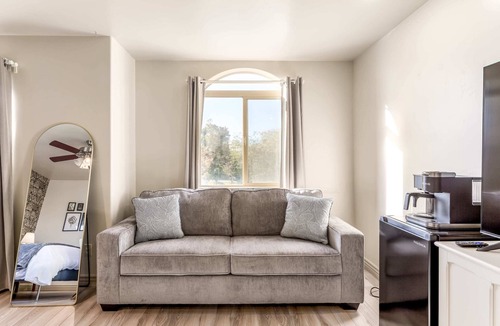 Orem Apartment | Centrally Located Studio Retreat l Century by Stay