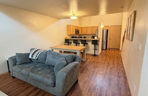 Silverdale House | Charming 2-bdrm townhome in Silverdale, minutes away from town-medical-Navy base