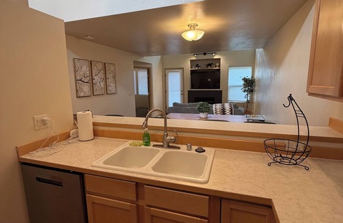 Silverdale House | Charming 2-bdrm townhome in Silverdale, minutes away from town-medical-Navy base