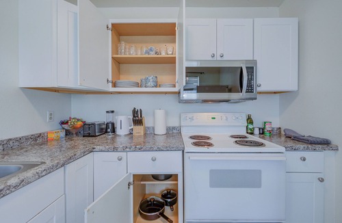 Highlands - Perkins House | Charming 2-Bedroom - Between LSU & Downtown BR!