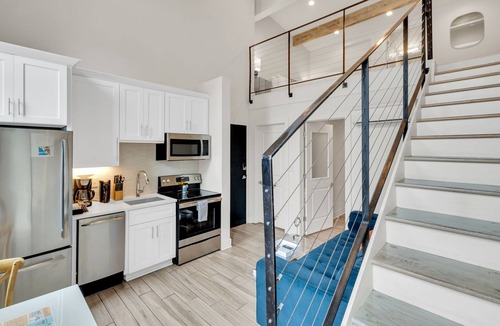 Faubourg Marigny Hotel | Charming 2BR loft between French Quarter & Marigny. Steps to Frenchmen jazz.