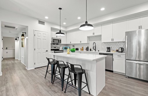 Placentia Apartment | Charming 3BD Apartment Near Disney + Arcade