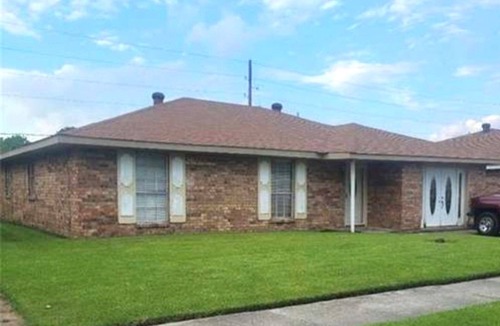 Crown Point House | Charming 4-bedroom house with AC and private fenced backyard in Marrero, LA