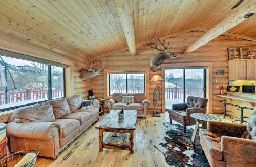 Bedford House | Charming Bedford Cabin w/Private Hot Tub!
