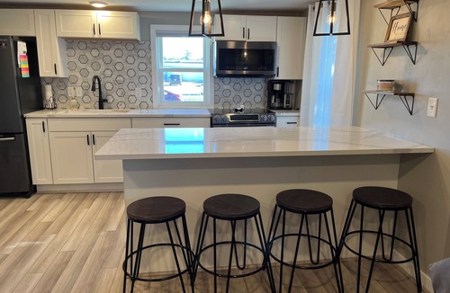 Appleton House | Charming, Cozy 2-bedroom house in Appleton