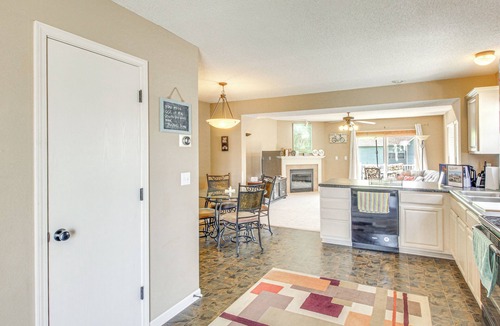 Lee's Summit House | Charming Extended-Stay Townhome, Outside KCMO