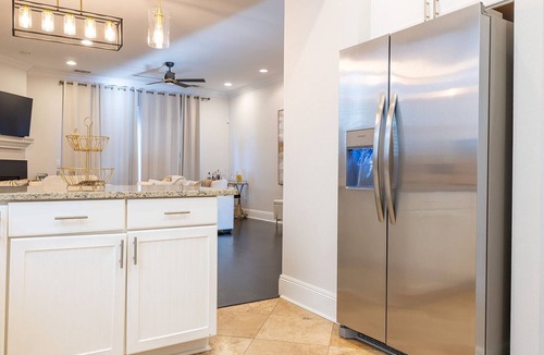 Lakeview House | Charming Lakeview Townhome in New Orleans