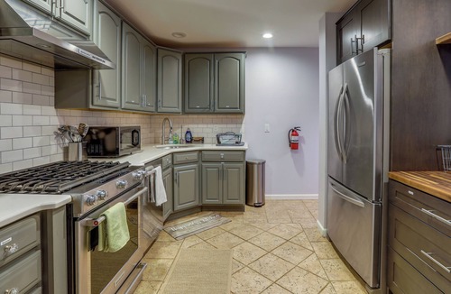 Monroe Township House | Charming Monroe Township Home - 13 Mi to RU!