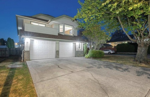 Maple Ridge House | Charming, Spacious Suite w/Private Office