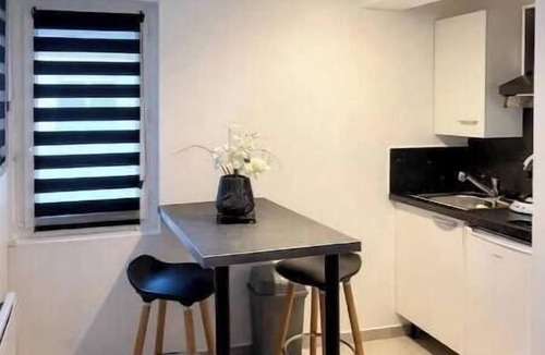 Beauvais Apartment | Charming Studio Apartment