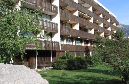 Chantemerle Apartment | Charming Studio for 4 in Serre-Chevalier with Balcony & Parking