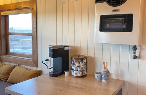 Division No. 3 Cottage | Classy Hillside Tiny House