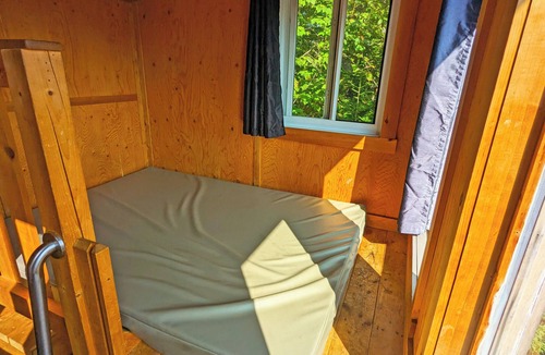 Saint-Faustin-Lac-Carre House | Cliffside treehouse, upper floor bedroom, lake view | Lodging #17