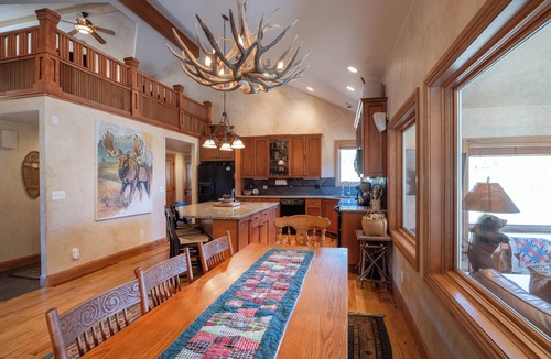 Pine House | Colorado Riverfront Escape! Fish, Hike & Relax