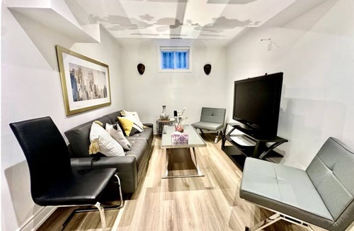 Midtown Toronto House | Comfortable place In an Amazing Location