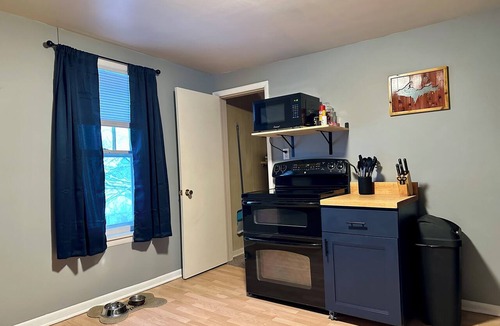 Ishpeming Apartment | Comfortable Upper 2-bedroom apartment in Ishpeming - close to downtown amenities
