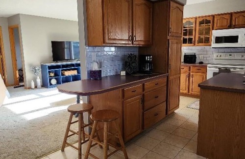 Decorah House | ~Comfy~Cozy~ Friendly Neighborhood!