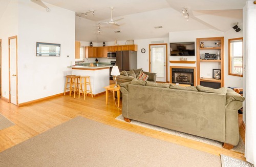 Corolla House | Corolla 4x4 beach cottage with phenomenal ocean views!