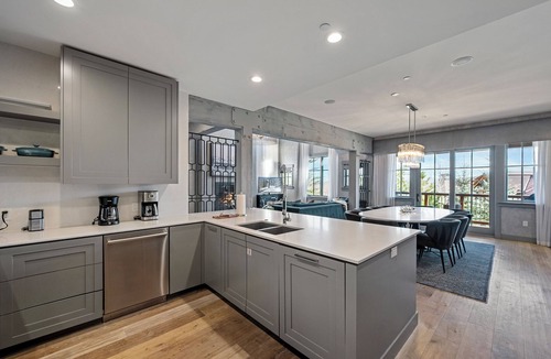 North Park City House | Cottage with Ski-in/Ski-out Access and Private Hot Tub!