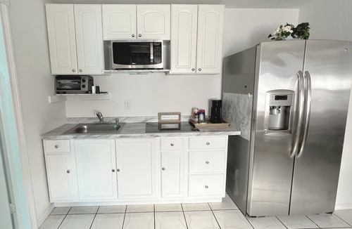 Lake Worth Corridor Apartment | Cozy 1. bedroom apartment in nice Greenacres with AC