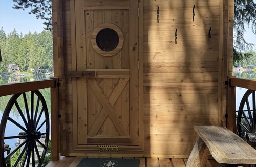 Shelton Cabin | Cozy 2-bedroom lakefront cabin with tranquil views and sauna