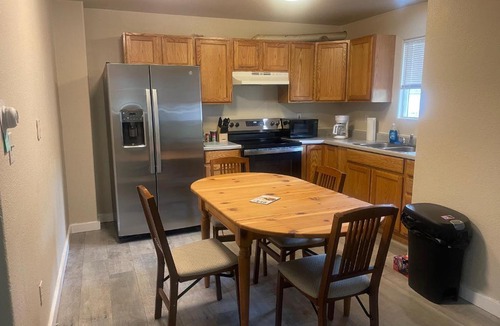 Artesian Village Apartment | cozy 3 bedroom apartment 5207 chena avenue
