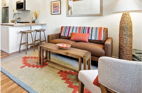 Lower Arapahoe Apartment | Cozy Apt in the Heart of Boulder/Steps from Trails + Parks/30 night minimum