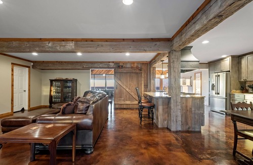 Mentone Cabin | Cozy Cabin in Mentone - Incredible Views - Swimming Pool - Hot Tub