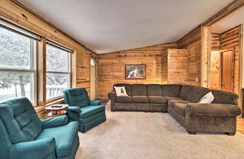 Crosby House | Cozy Crosby Cabin Near Serpent Lake + Main St