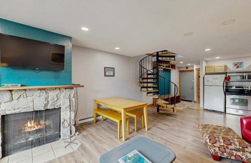 Alyeska Apartment | Cozy Crystal Mountain Condo