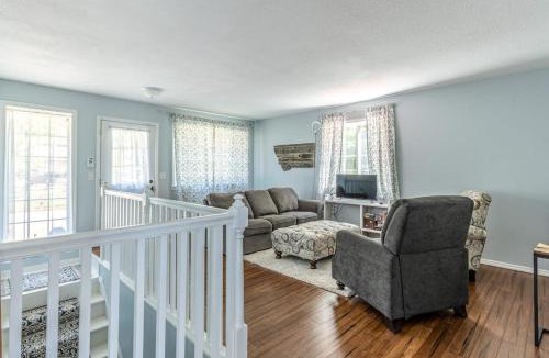 Woods Bay House | Cozy Escape