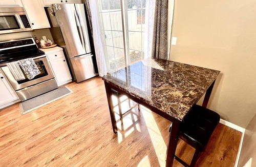 Shakopee House | Cozy modern 2-bedroom townhome with king suite in Shakopee