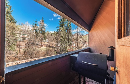 Manitou Springs House | Cozy Mountain Home in Manitou Springs
