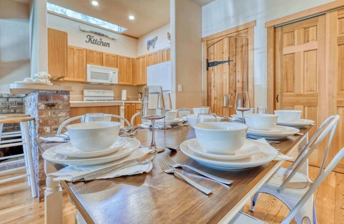 Anacortes House | Cozy Private Ranch Cabin, Whistle Lake, Sleeps 6