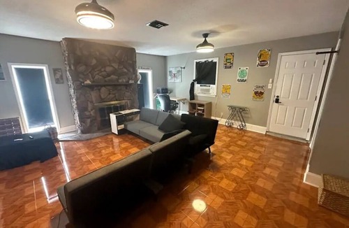 Kenner - Louis Armstrong International Airport House | Cozy private suit inside a home in awesome Kenner with AC, WiFi