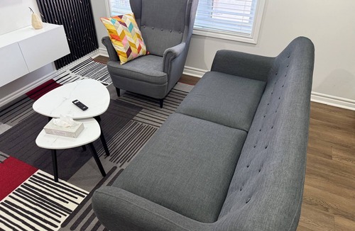 Brampton Apartment | Cozy, Private Suite, Two Level Apartment With Separate Entrance