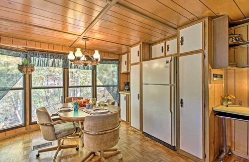 Garrison Cabin | Cozy Retreat w/Fire Pit < 1 Mi to Mille Lacs Lake