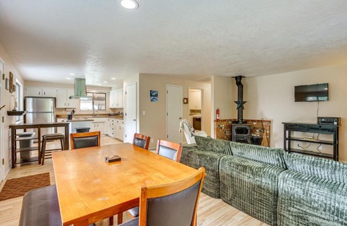 Cottage Grove House | Creative Escape! Eagle's Nest Hideaway