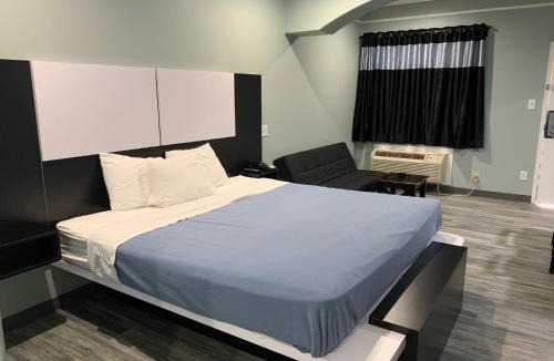 Central Southwest Hotel | Crystal Suites