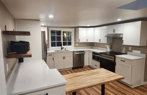Fircrest Apartment | Currently Available 6/6 to 7/5 ONLY. Bright Fircrest Retreat, Private Entry,