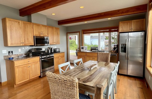 Birch Bay House | ⚓️⭐️🔥Custom Home Ocean View Public Beach Access WIFI