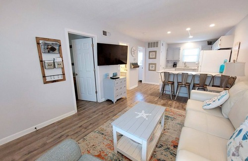 Gulf Shores Condo | Cute, beach side condo! Sunrise Village 117 | Easy Beach Access | Updated Interior | Pool