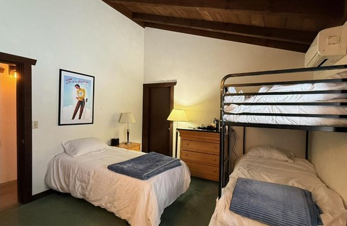 Upson Hotel | Davos Chalet