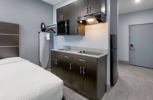 Zachary Hotel | Days Inn by Wyndham Zachary LA