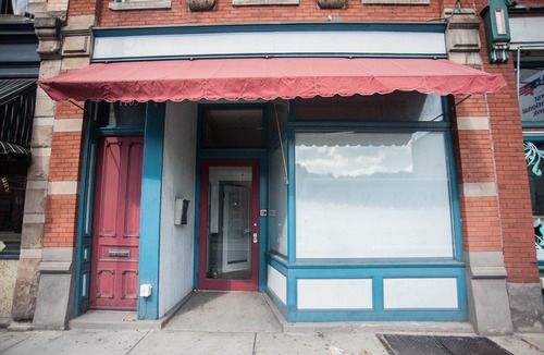 South Side Flats House | Dazzling South Side Loft on Carson Street
