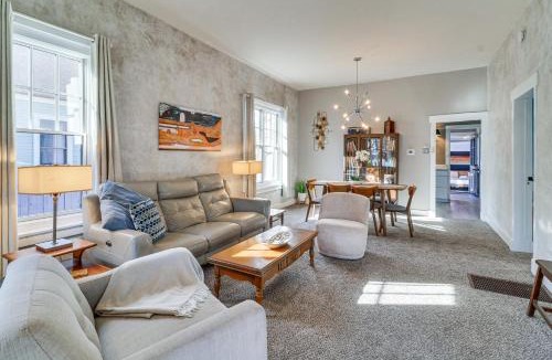 South Broadway House | Deck & Home Office: Walkable Albuquerque Home