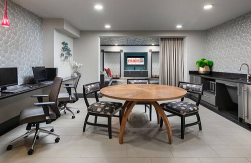 West Bellevue Apartment | Deluxe Bellevue Studio w/Lounge & Gym, nr Coffee, by Blueground