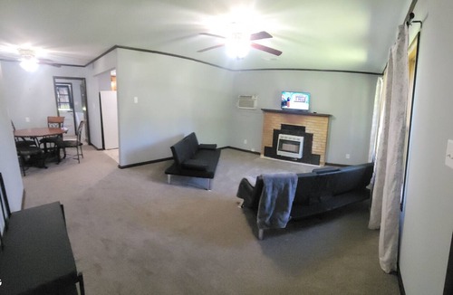 Diamond City House | Diamond City Lake & Links Cozy 2 bedroom 1 bath in the center of everything!